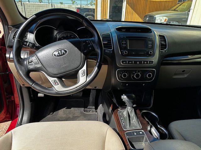 2014 Kia Sorento Image 7