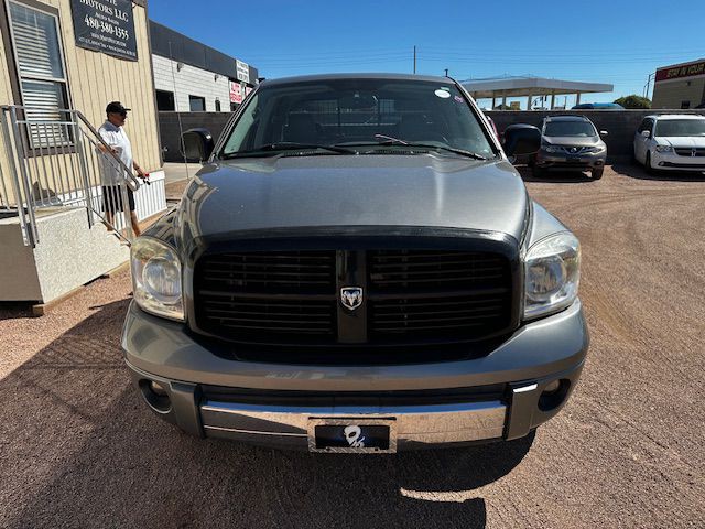 2007 Dodge Ram 1500 Image 2