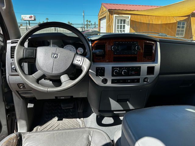 2007 Dodge Ram 1500 Image 7