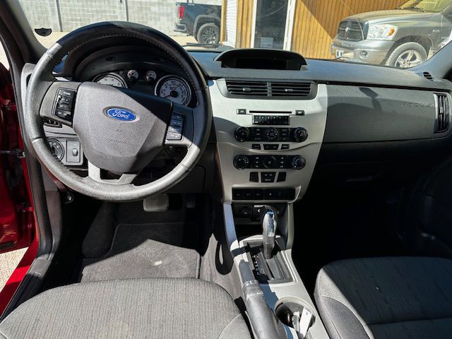 2011 Ford Focus Image 7