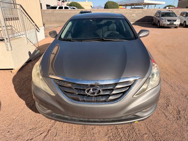 2012 Hyundai Sonata Image 2