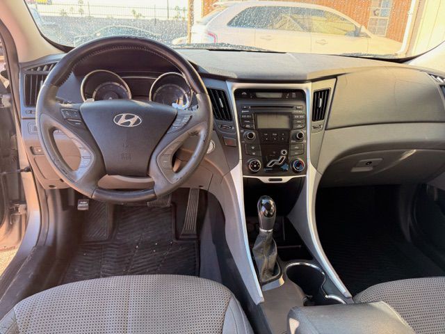 2012 Hyundai Sonata Image 7