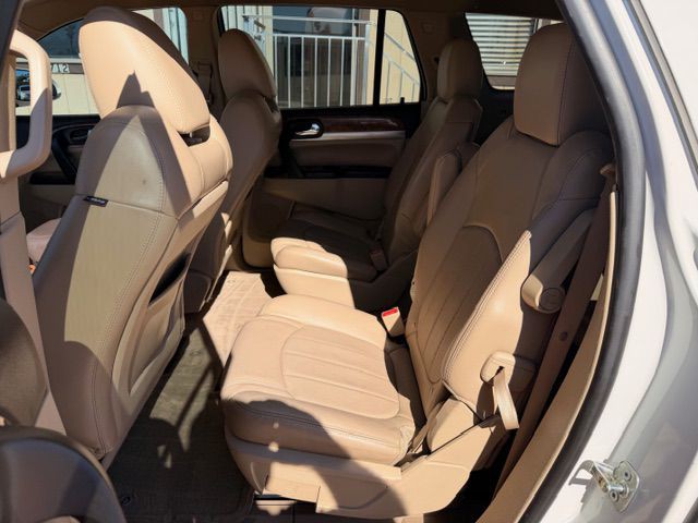 2012 Buick Enclave Image 6