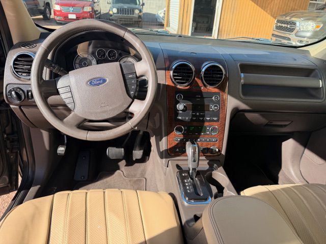 2008 Ford Taurus Image 8