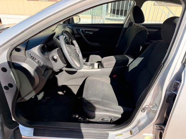 2015 Nissan Altima Image 5