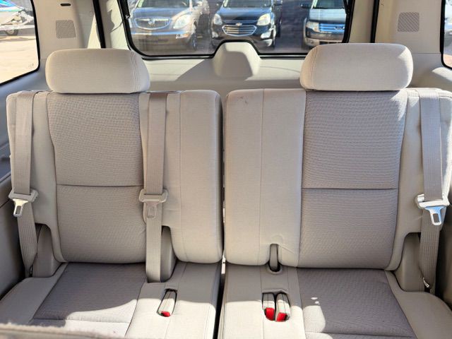 2009 Chevrolet Suburban Image 7