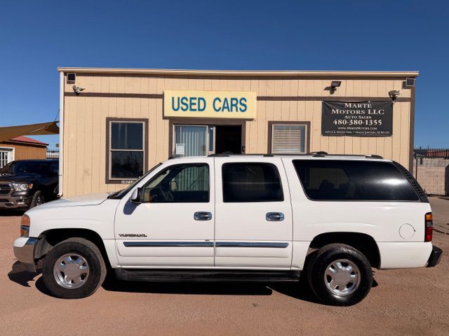 2004 GMC Yukon Image 1