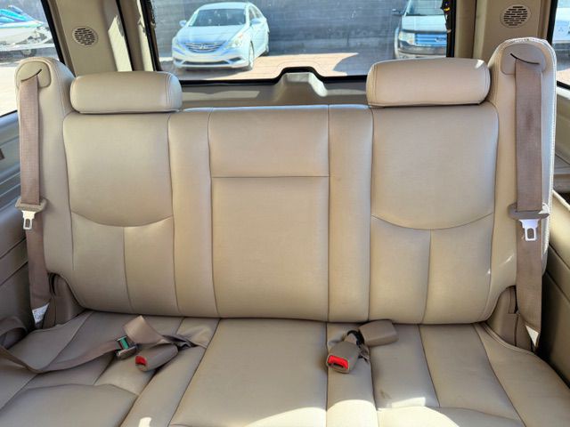 2004 GMC Yukon Image 7