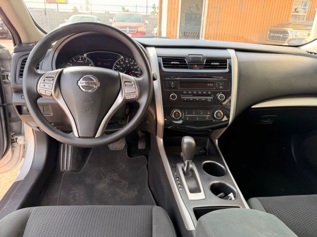 2015 Nissan Altima Image 7