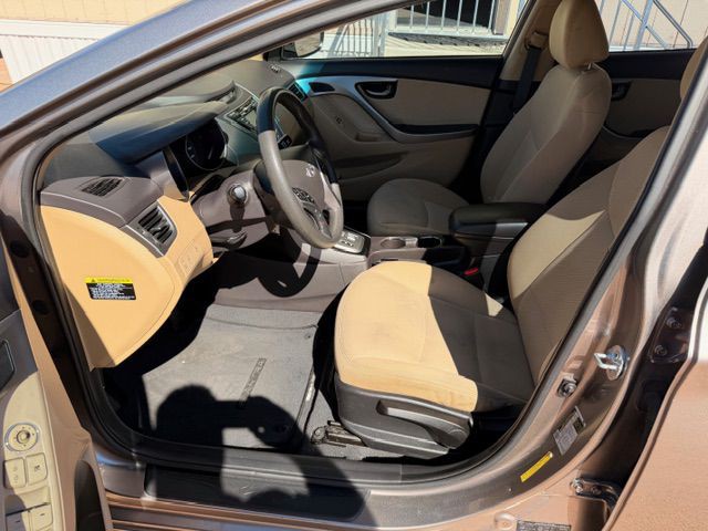2013 Hyundai Elantra Image 5