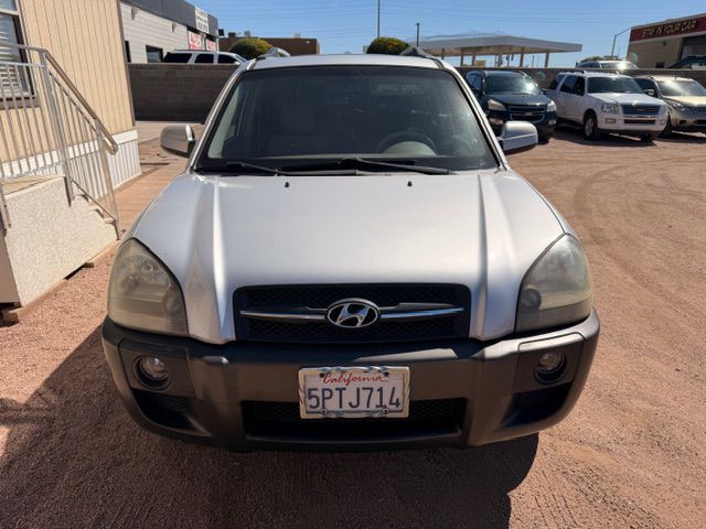 2005 Hyundai Tucson Image 2