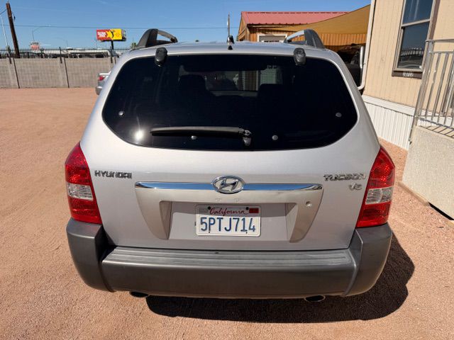 2005 Hyundai Tucson Image 4