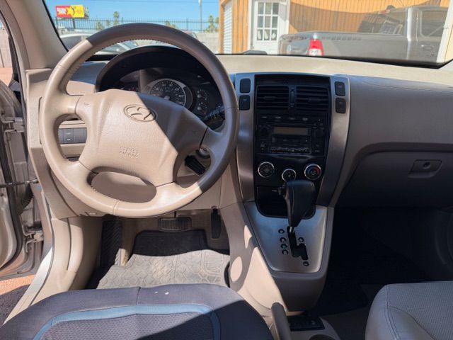 2005 Hyundai Tucson Image 7
