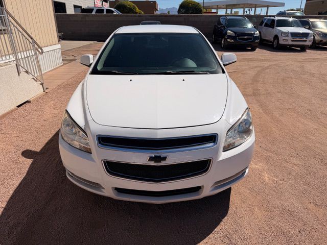 2009 Chevrolet Malibu Image 2