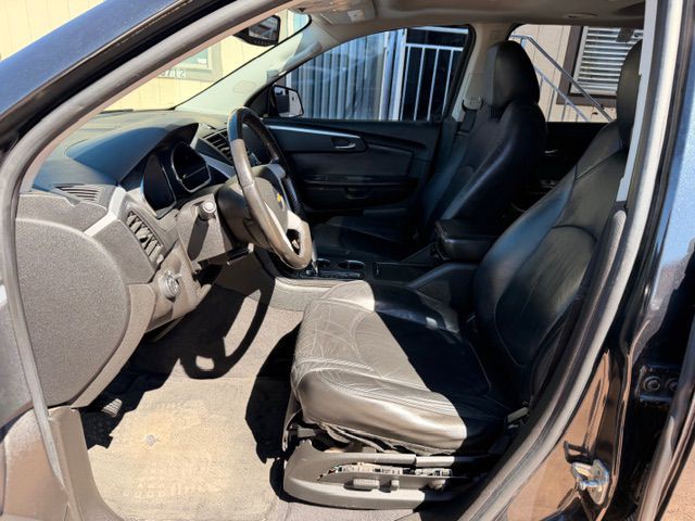 2012 Chevrolet Traverse Image 5