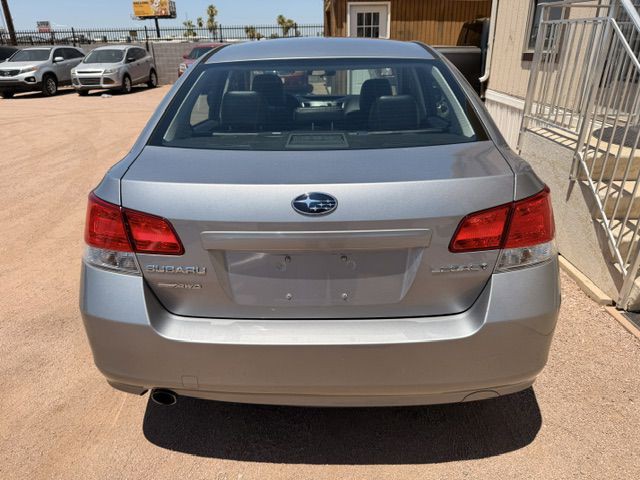 2010 Subaru Legacy Image 4