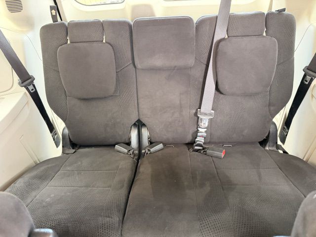 2012 Dodge Grand Caravan Image 7