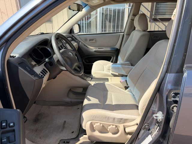 2003 Toyota Highlander Image 5