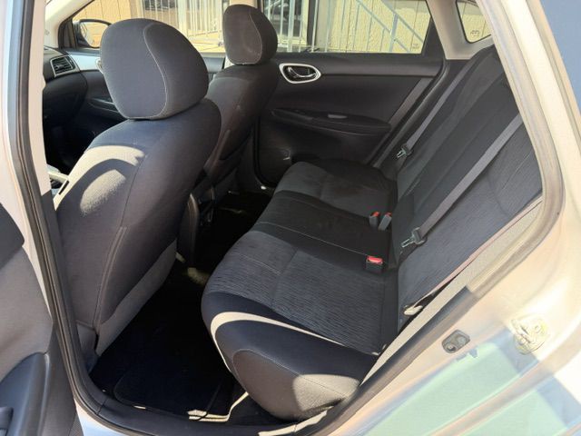 2014 Nissan Sentra Image 6