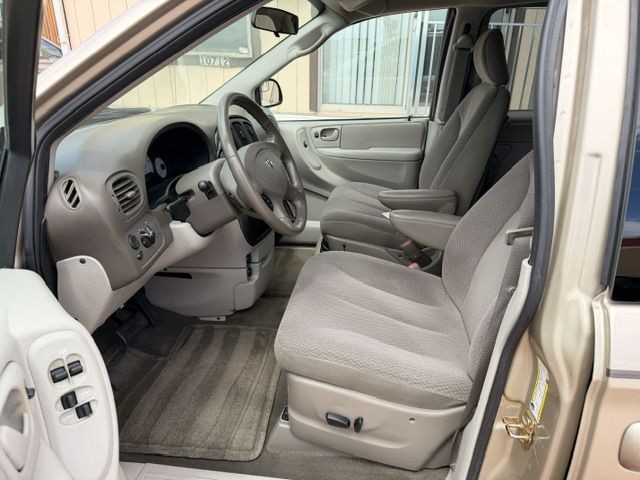 2006 Dodge Grand Caravan Image 5