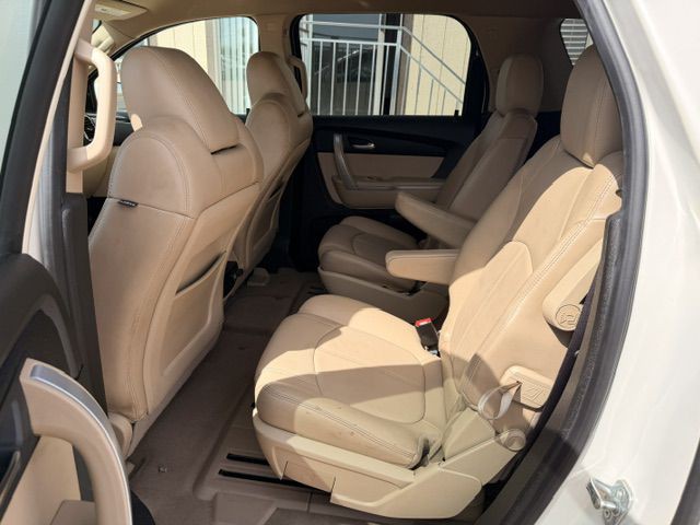 2012 GMC Acadia Image 6