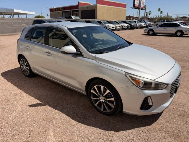 2018 Hyundai Elantra Image 3