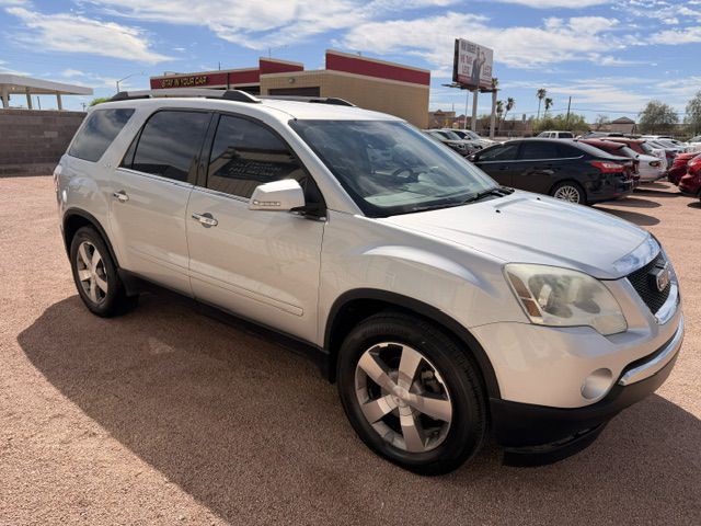 2011 GMC Acadia Image 3