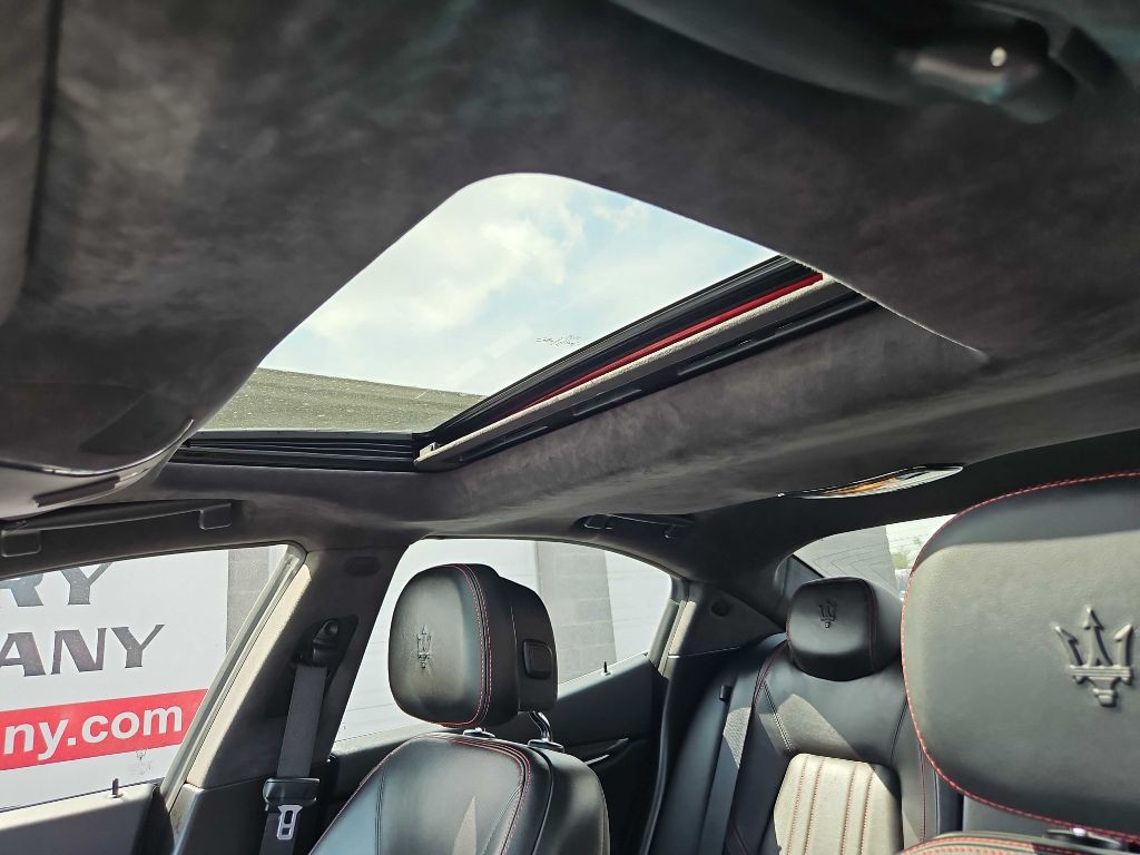 2015 Maserati Ghibli Image 27