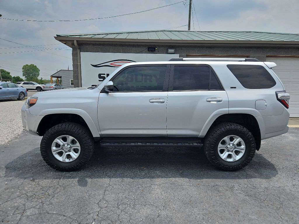 2019 Toyota 4Runner Image 1