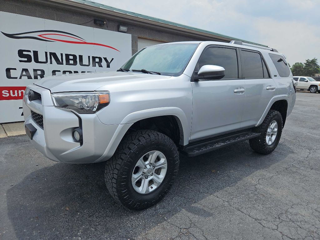 2019 Toyota 4Runner Image 2