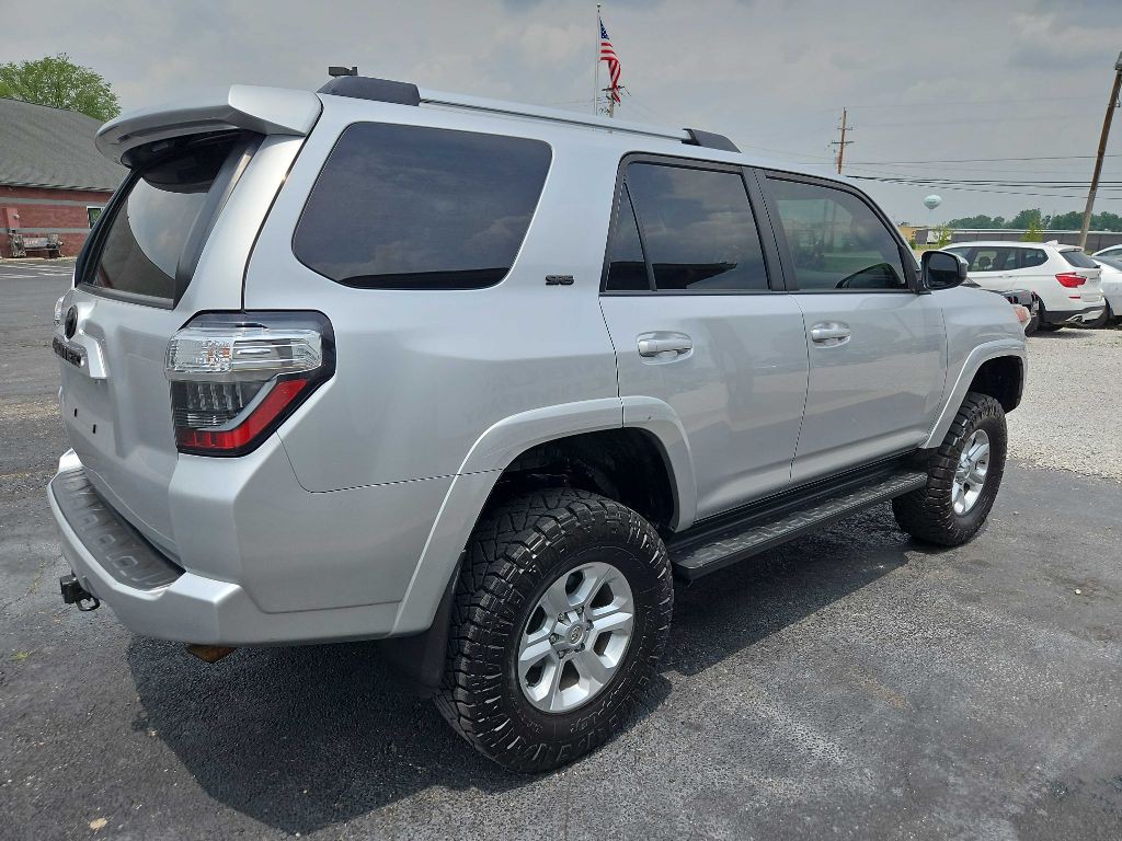 2019 Toyota 4Runner Image 5