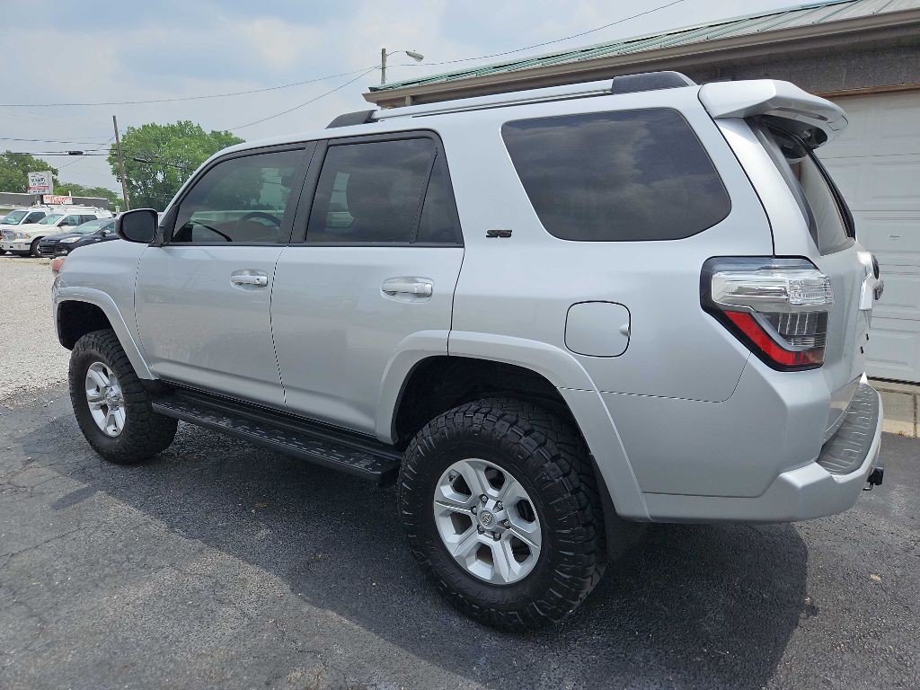 2019 Toyota 4Runner Image 7