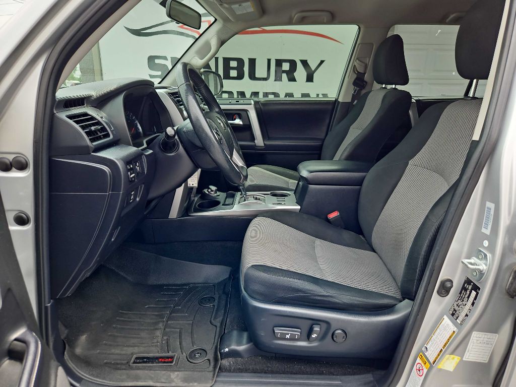 2019 Toyota 4Runner Image 8