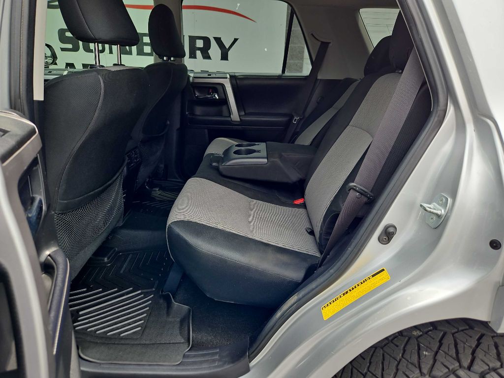 2019 Toyota 4Runner Image 9