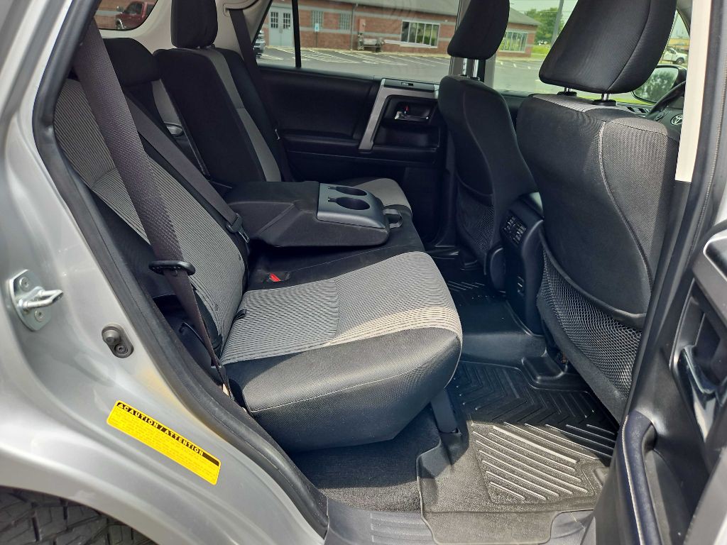2019 Toyota 4Runner Image 11