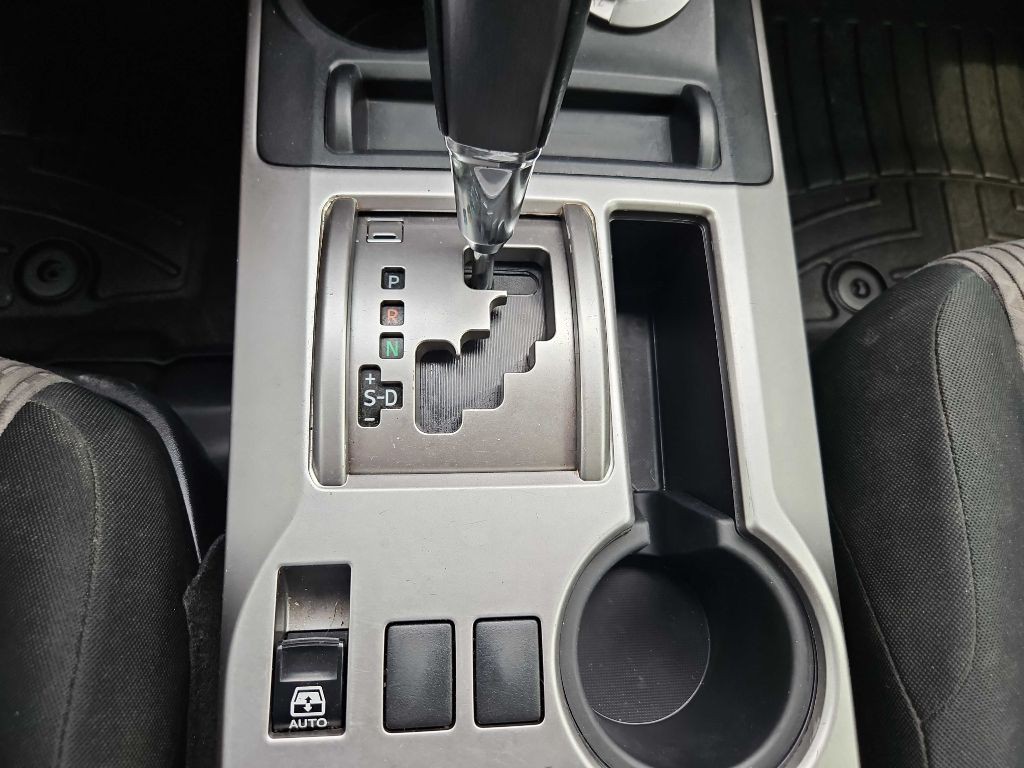 2019 Toyota 4Runner Image 27