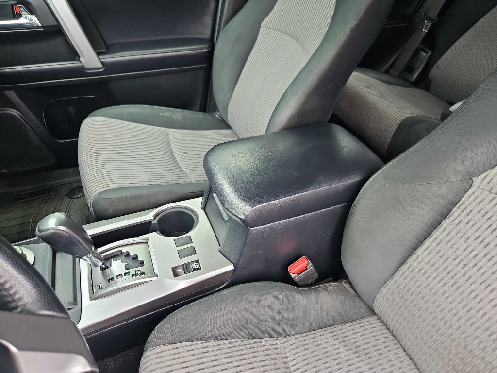 2019 Toyota 4Runner Image 28