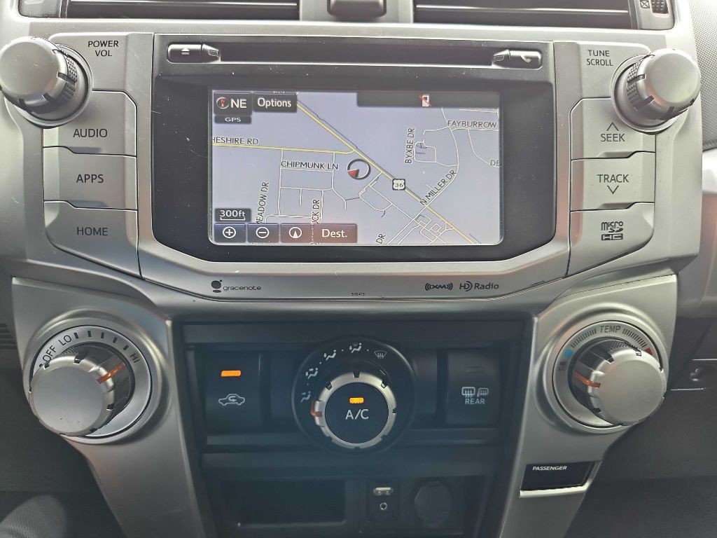 2019 Toyota 4Runner Image 25