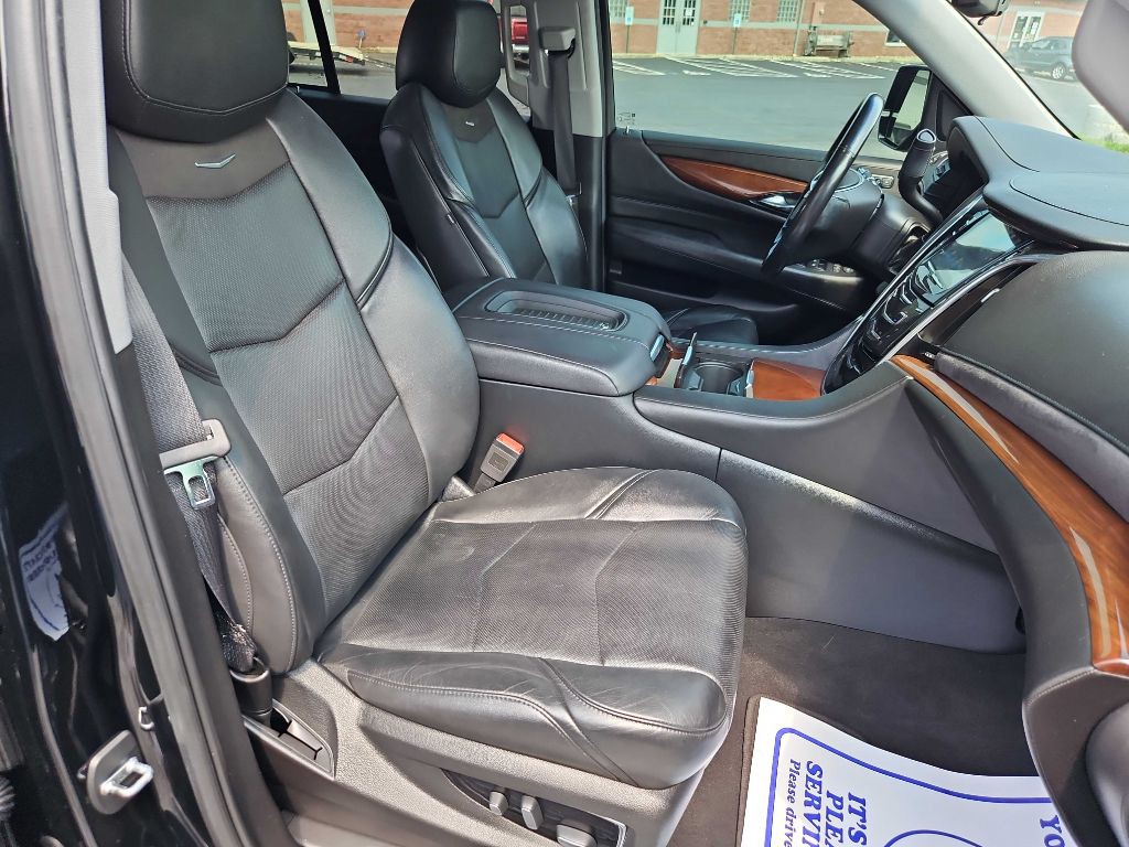 2019 Cadillac Escalade Image 11
