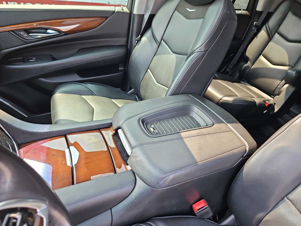 2019 Cadillac Escalade Image 33