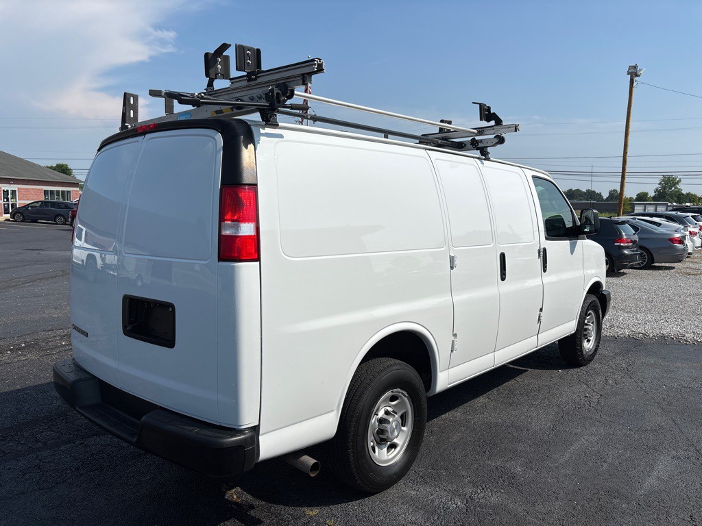 2021 Chevrolet Express Image 5