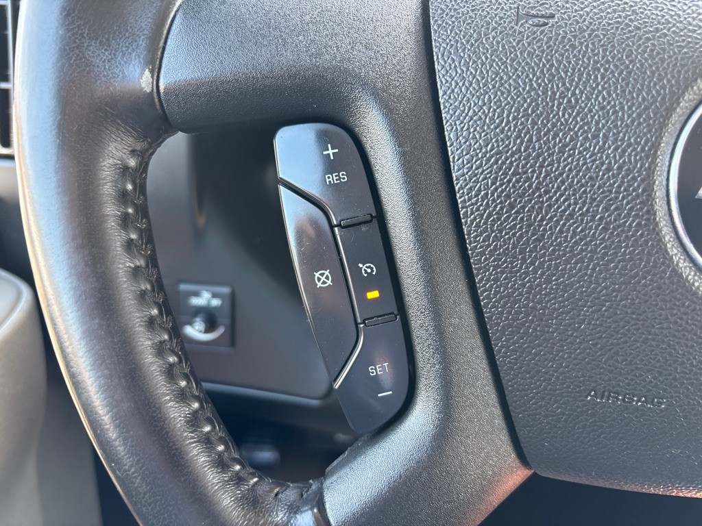 2021 Chevrolet Express Image 19