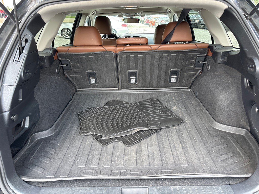 2017 Subaru Outback Image 12