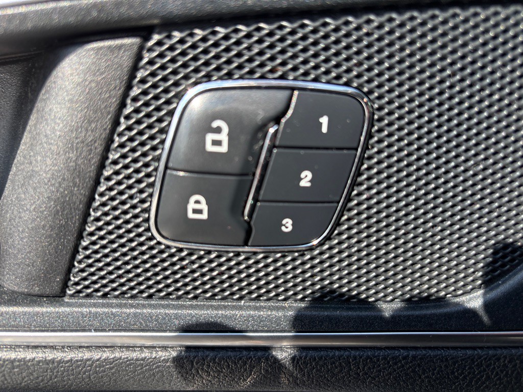 2018 Ford Edge Image 15