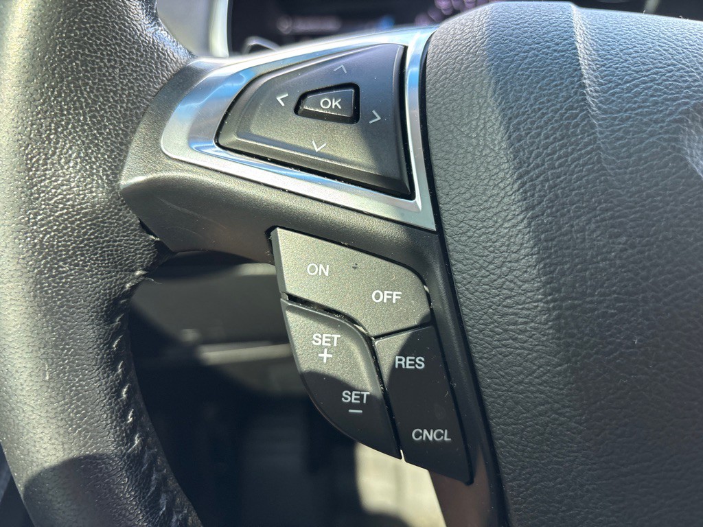 2018 Ford Edge Image 18