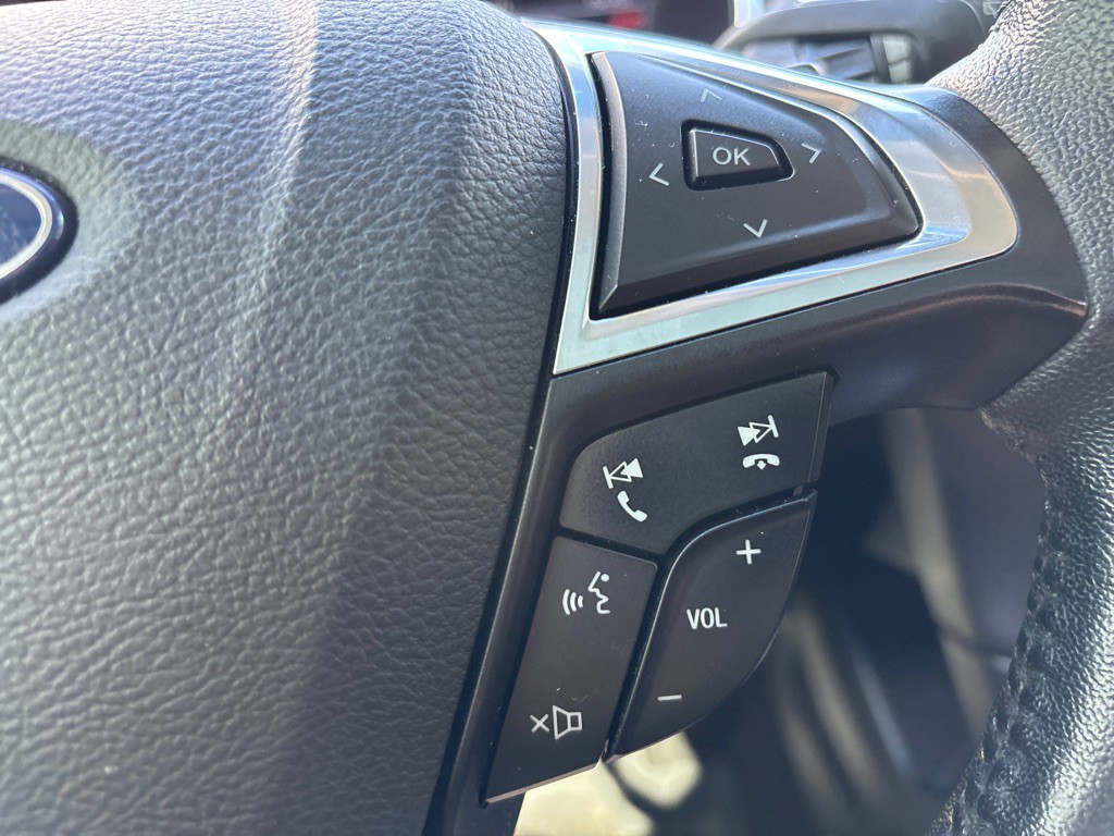 2018 Ford Edge Image 19