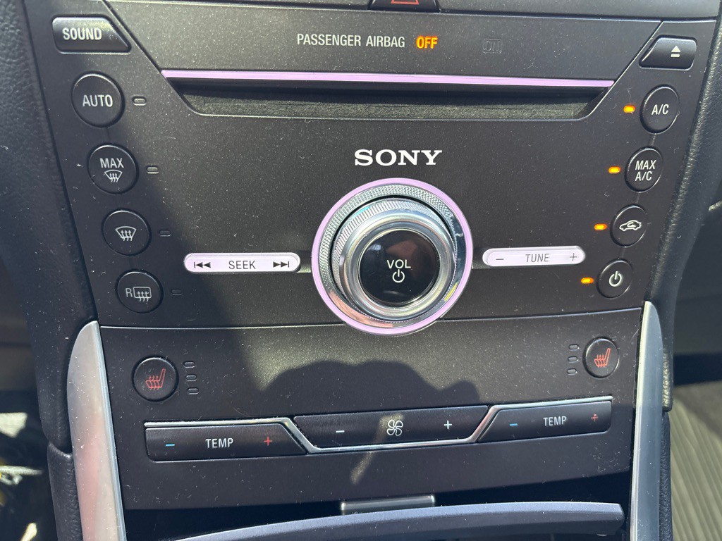 2018 Ford Edge Image 24