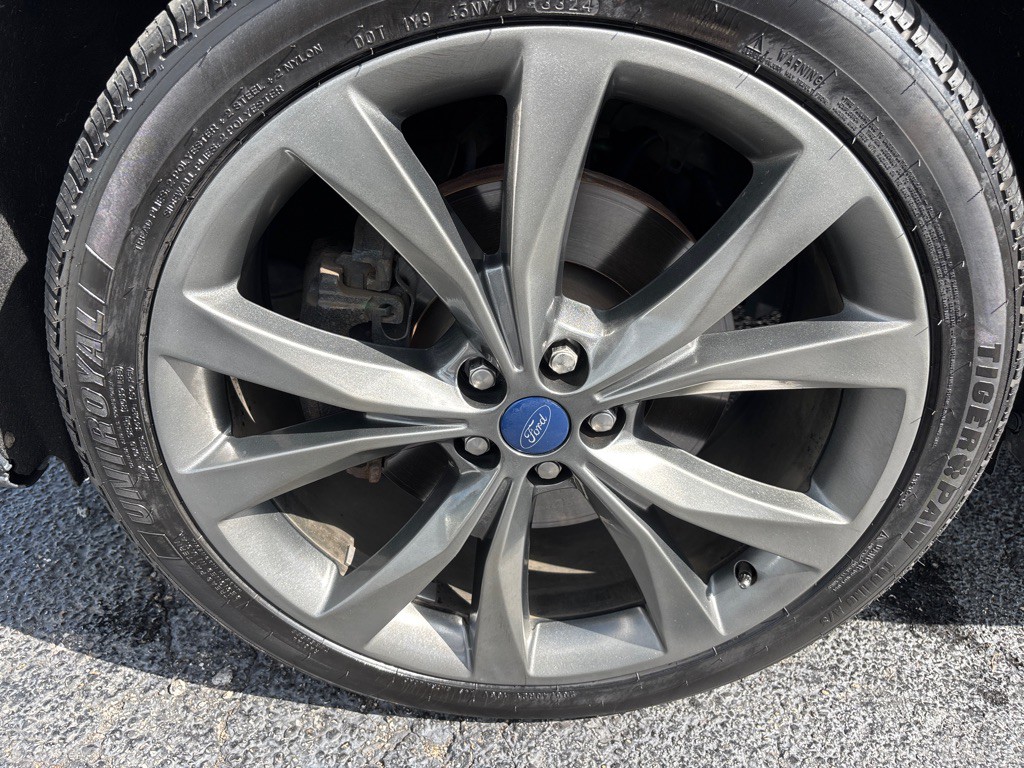 2018 Ford Edge Image 29