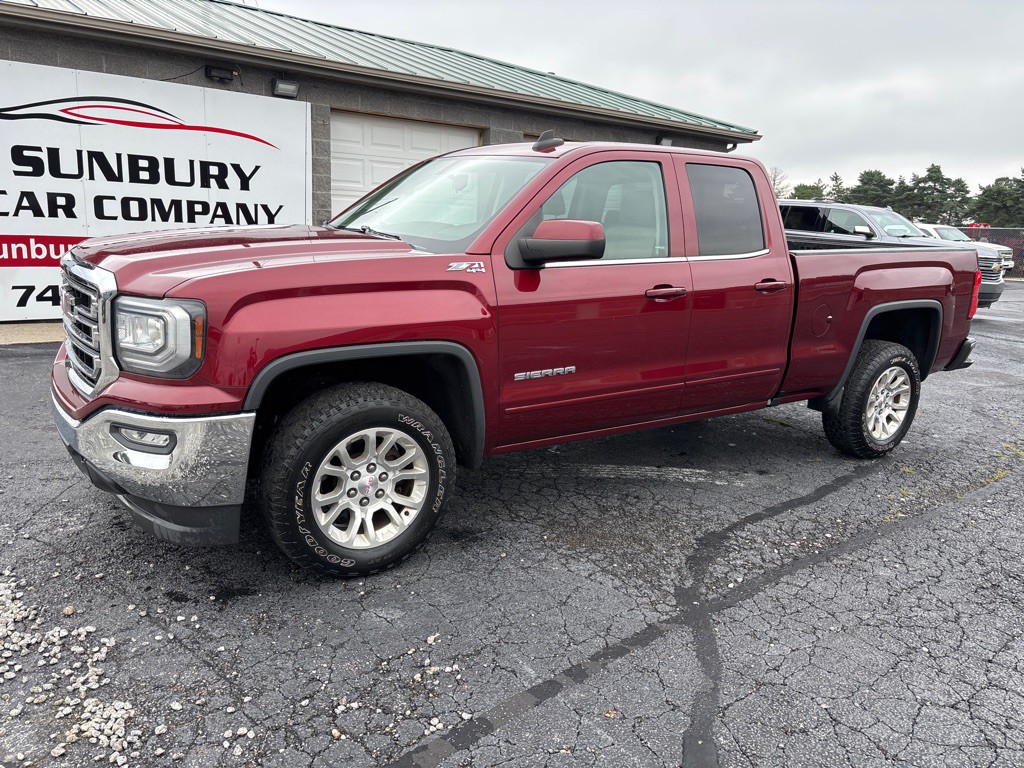 2017 GMC Sierra Image 2