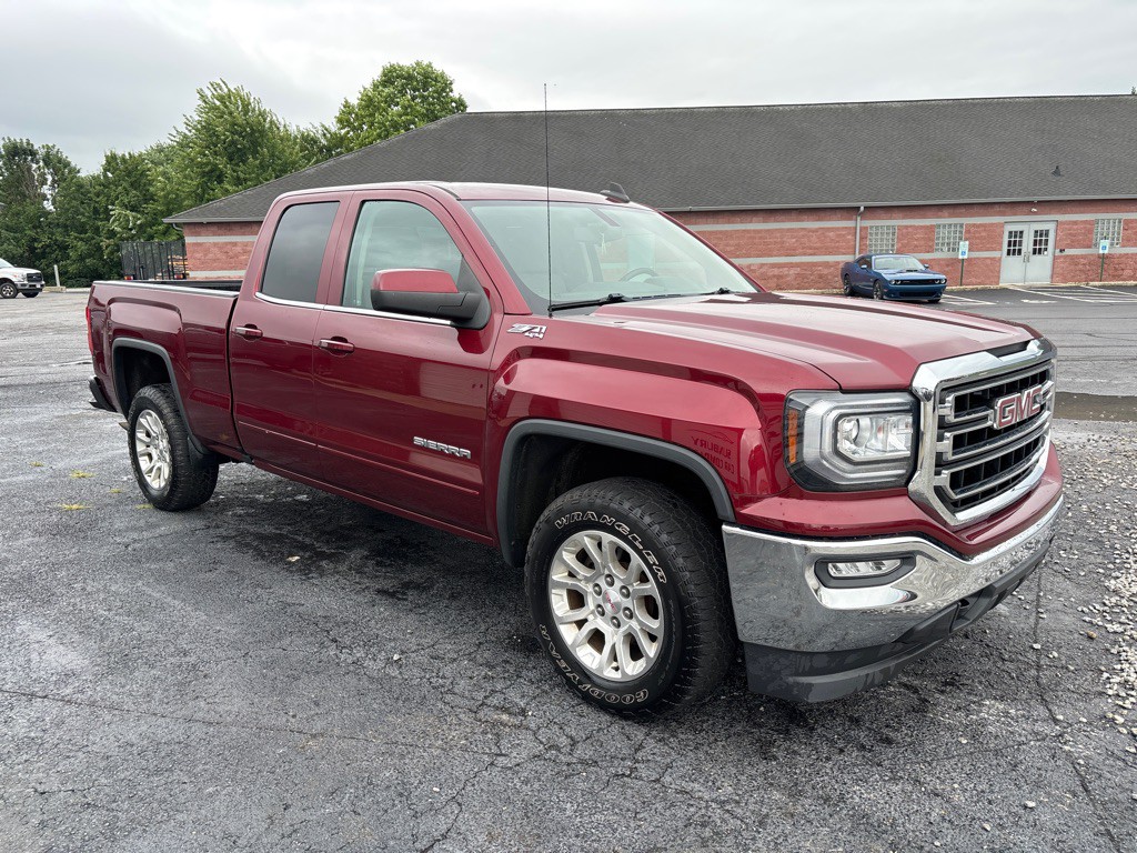 2017 GMC Sierra Image 4